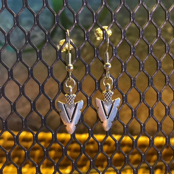 Jewelry - Handmade Jewelry 2/$15! Silver Arrow Earrings! Jewelry - Handmade Jewelry 2/$15! Silver Arrow Earrings!
